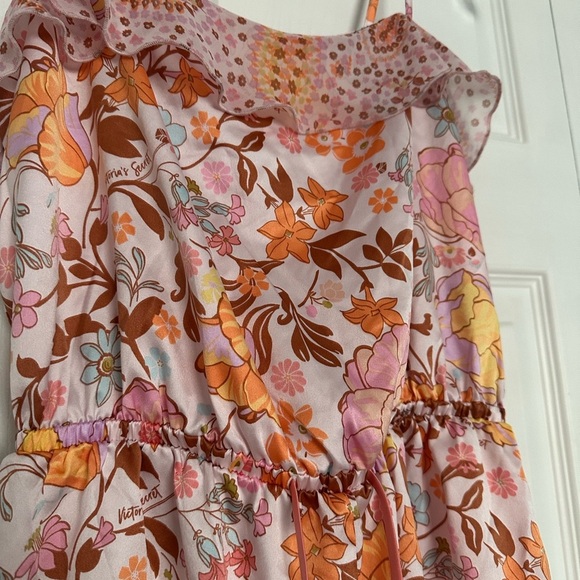 Victoria’s Secret Pink Romper - Size XS - Boho Chic - Perfect Valentine’s Gift 🩷 - Picture 5 of 8